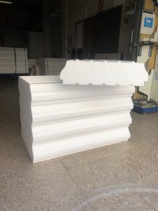 Palé de bovedillas de poliestireno en la fábrica de Munné Aislamientos, Valencia