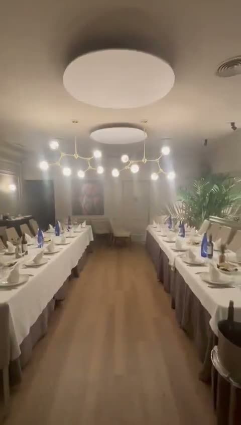 Comedor de un restaurante de Valencia insonorizado por Munné Aislamientos